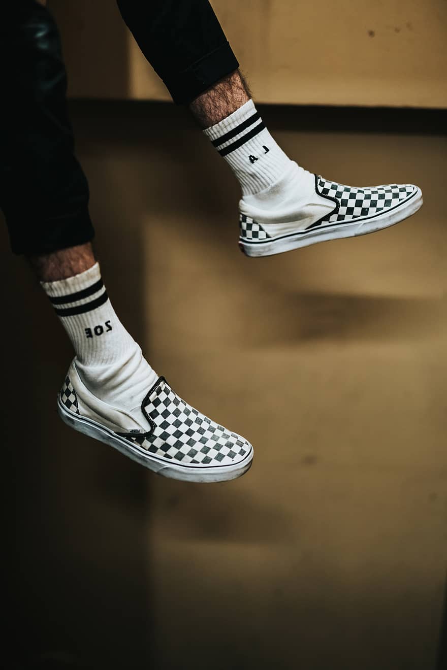 checkered vans with nike socks